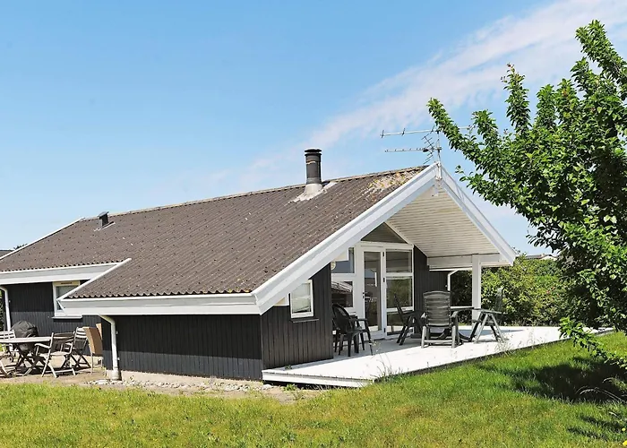 6 Person In Ebberup-by Traum *